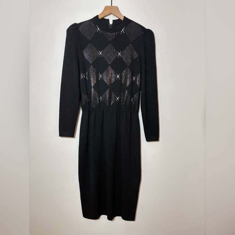 St. John by Marie Gray Vintage Sweater Dress Size 8 Black Beaded Embellished